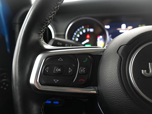 Used 2022 Jeep Wrangler Unlimited Sahara w/ Cold Weather Group image 24