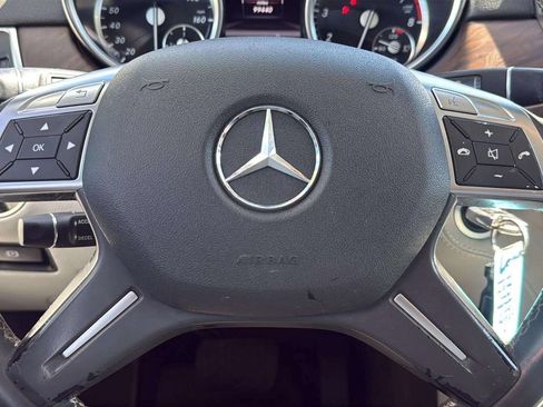 Used 2013 Mercedes-Benz ML 550 4MATIC image 11