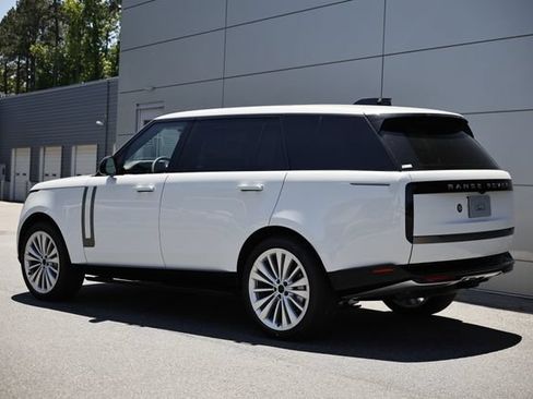 New 2026 Land Rover Range Rover Long Wheelbase SE AWD/4WD image 10