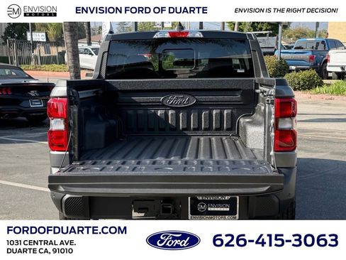 New 2025 Ford Maverick Lariat w/ Black Appearance Package image 9