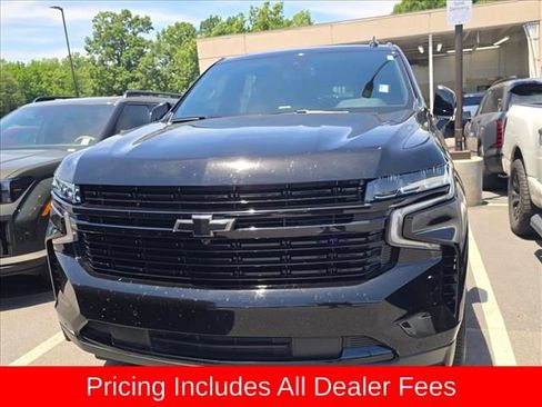 Used 2024 Chevrolet Tahoe RST w/ Luxury Package AWD/4WD image 2