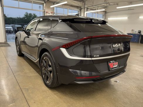 New 2025 Kia EV6 Light w/ Light LR Technology Package image 7