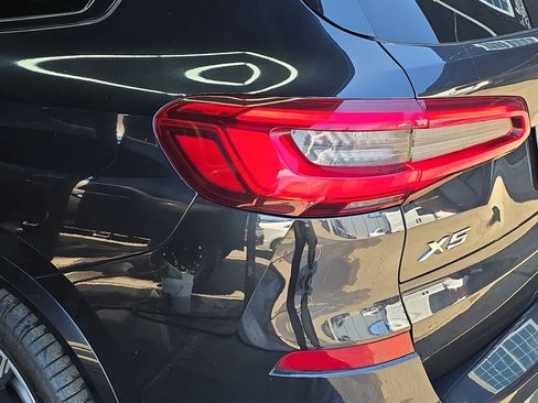 Used 2019 BMW X5 xDrive50i w/ M Sport Package AWD/4WD image 31