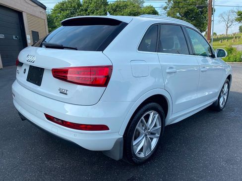 Used 2018 Audi Q3 2.0T Premium Plus w/ Premium Plus Package AWD/4WD image 3