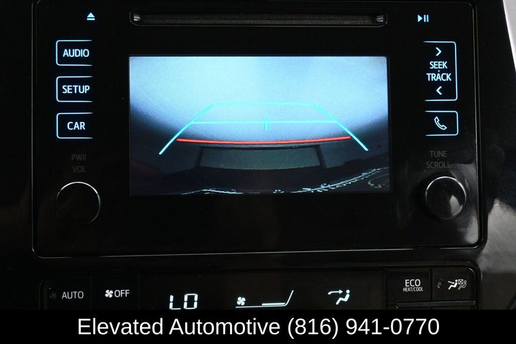 Used 2018 Toyota Prius One FWD image 19