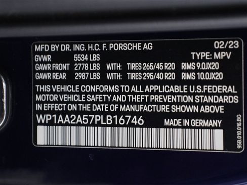 Used 2023 Porsche Macan image 19