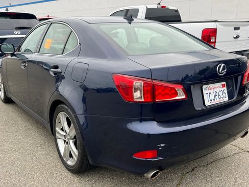 Used 2011 Lexus IS 250 w/ Premium Pkg Value Edition RWD image 6