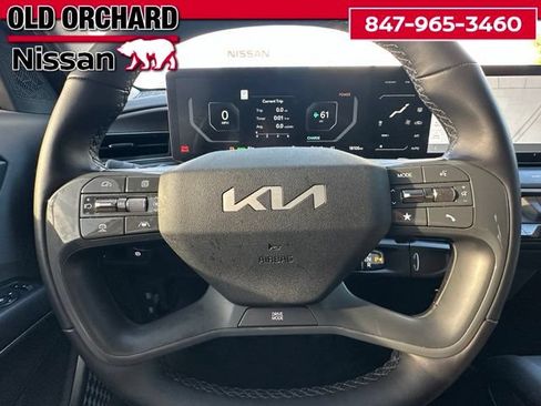 Used 2024 Kia EV9 Light Long Range RWD image 24