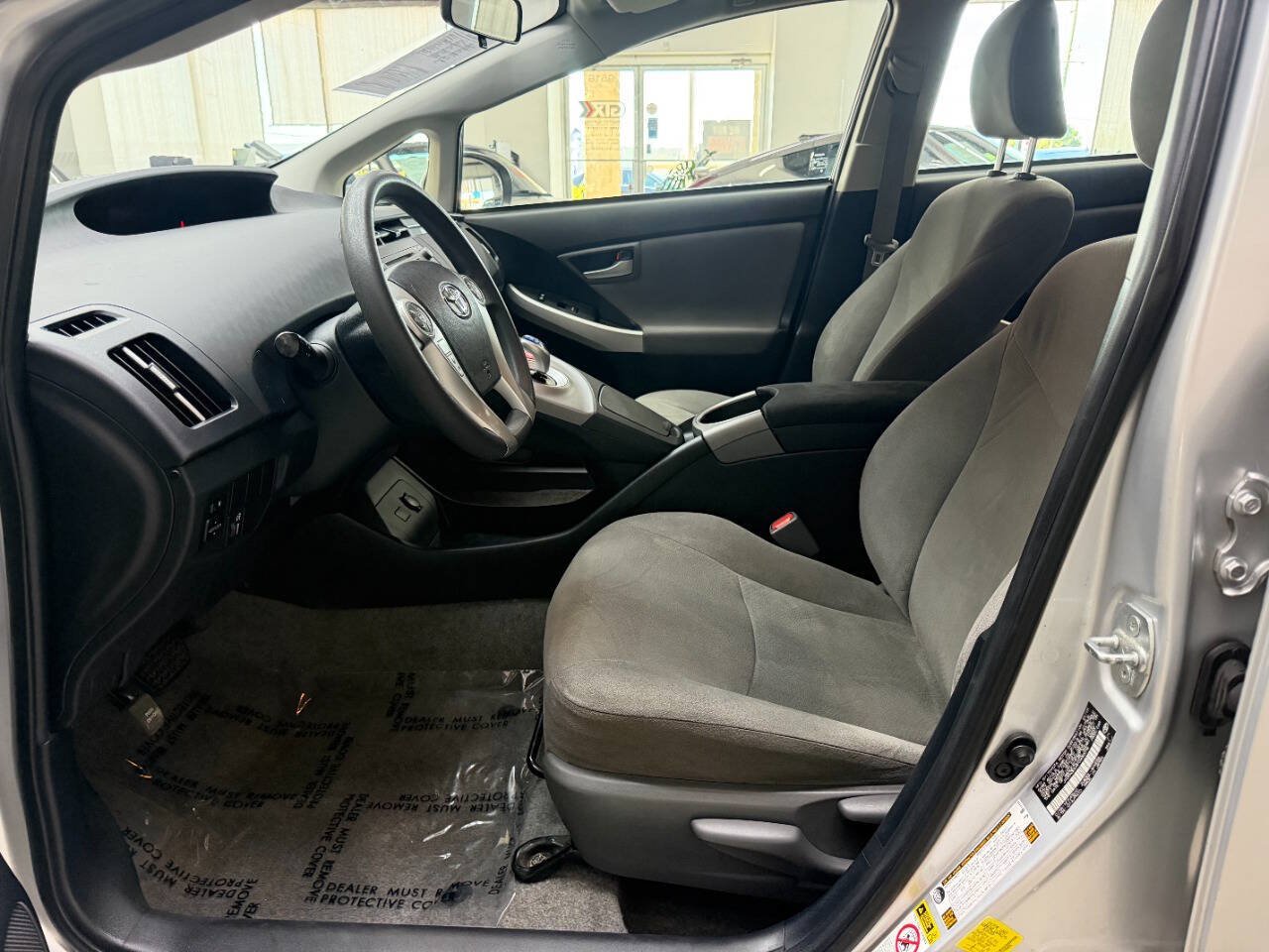 Used 2015 Toyota Prius Two FWD image 11