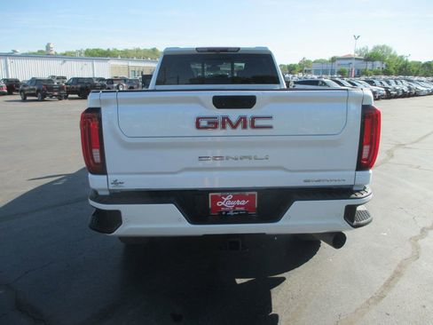 Used 2022 GMC Sierra 3500 Denali image 6
