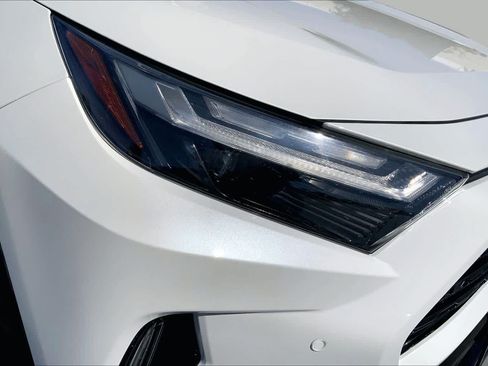 Used 2022 Toyota RAV4 XSE AWD/4WD image 27