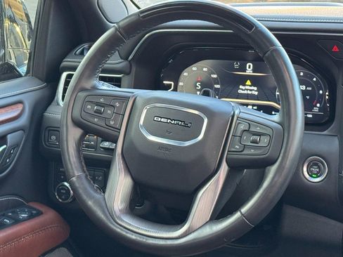 Used 2024 GMC Yukon Denali Ultimate image 16