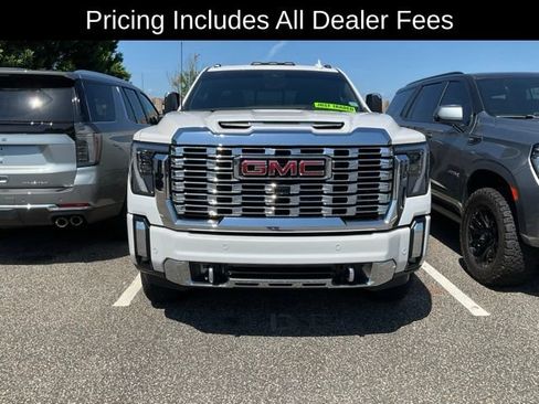 Used 2024 GMC Sierra 2500 Denali w/ Denali Reserve Package AWD/4WD image 2