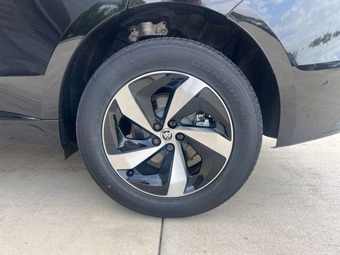 New 2025 Jaguar F-PACE R-Dynamic S image 26