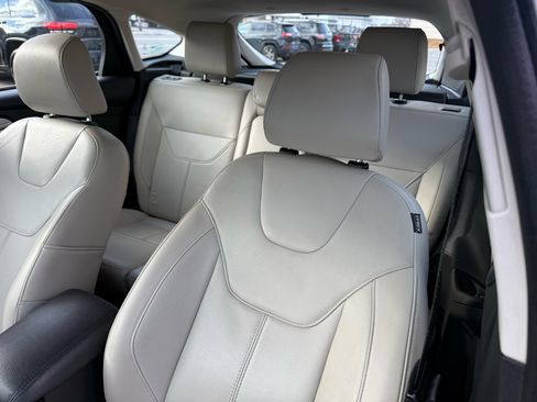 Used 2018 Ford Focus Titanium image 30
