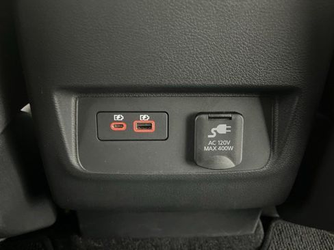 Used 2022 Nissan Frontier SV w/ Technology Package AWD/4WD image 39
