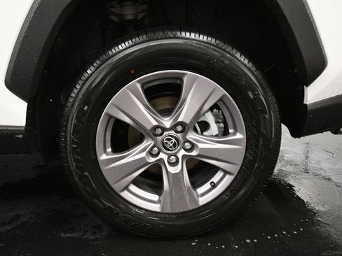 Used 2025 Toyota RAV4 XLE w/ Convenience Package image 33