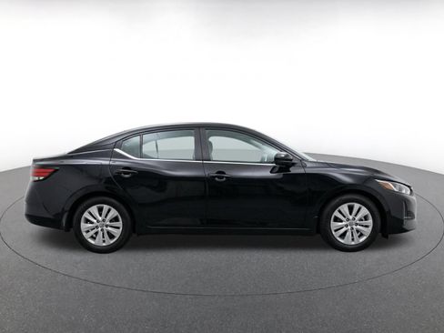 Used 2025 Nissan Sentra S FWD image 8