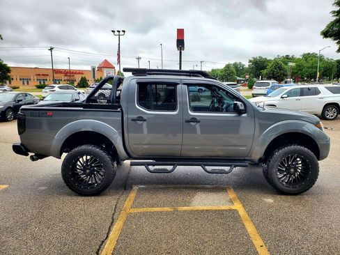 Used 2017 Nissan Frontier SV RWD image 4