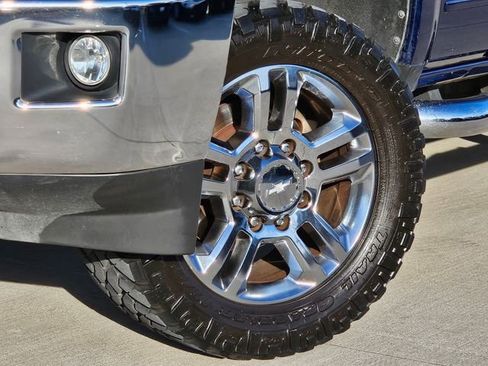 Used 2019 Chevrolet Silverado 2500 LT w/ All Star Edition image 7