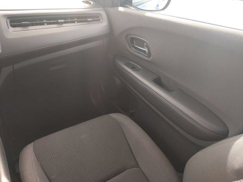 Used 2021 Honda HR-V Sport image 16