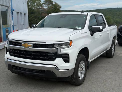 Used 2025 Chevrolet Silverado 1500 LT AWD/4WD image 1