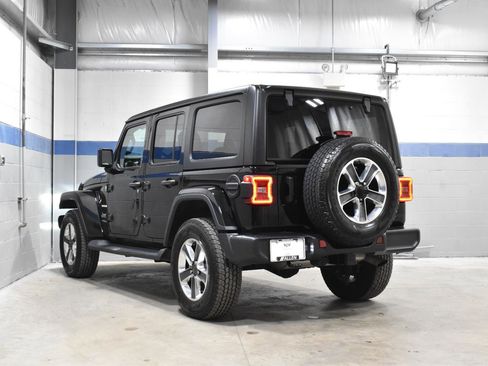 Used 2022 Jeep Wrangler Unlimited Sahara w/ LED Lighting Group image 23