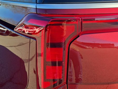 New 2026 Kia Carnival EX image 12