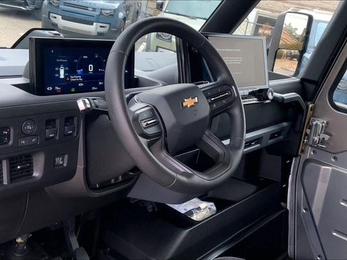 Used 2025 Chevrolet Brightdrop 400 image 17