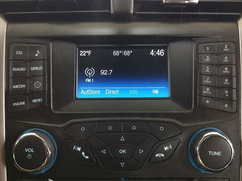 Used 2018 Ford Fusion SE image 9