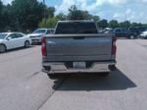 Used 2025 Chevrolet Silverado 1500 LT RWD image 10