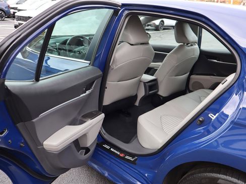 Used 2023 Toyota Camry SE image 22