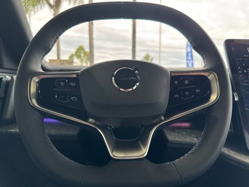 New 2025 Volvo EX30 Ultra w/ Climate Package image 22