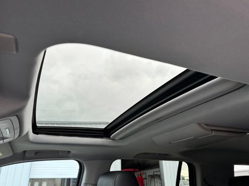 Used 2018 Chevrolet Tahoe LT RWD image 20