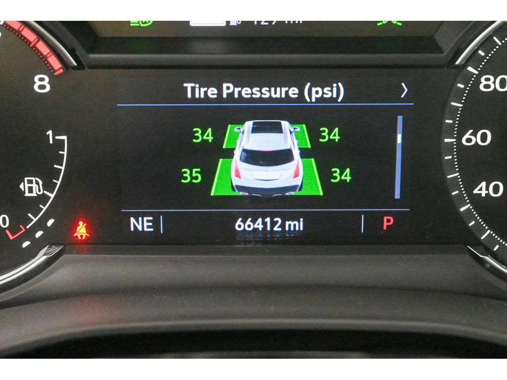 Used 2023 Cadillac XT5 Premium Luxury FWD image 38