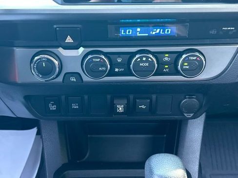 Used 2022 Toyota Tacoma SR5 w/ Technology Package AWD/4WD image 52