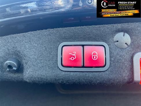 Used 2019 Mercedes-Benz C 300 4MATIC Sedan image 13