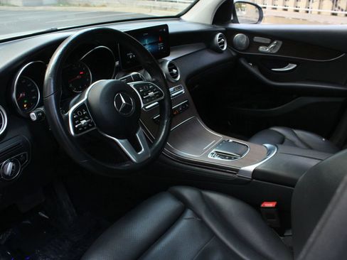 Used 2020 Mercedes-Benz GLC 300 4MATIC w/ Multimedia Package image 14