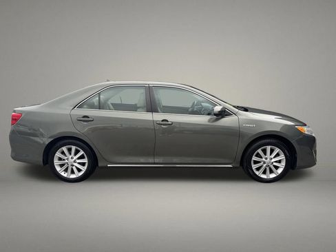 Used 2013 Toyota Camry XLE w/ Leather Pkg image 6