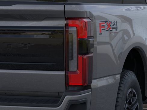 New 2026 Ford F250 4x4 Crew Cab Super Duty image 21