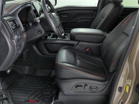 Used 2021 Nissan Titan PRO-4X w/ Pro-4x Convenience Package AWD/4WD image 19