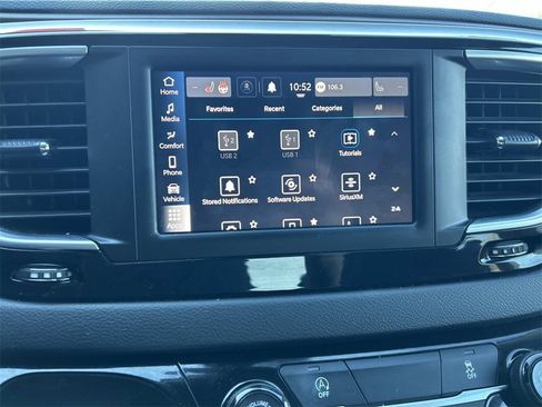 Used 2023 Chrysler Voyager LX image 29