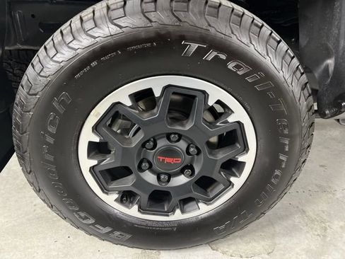 Used 2026 Toyota Tacoma TRD Off-Road AWD/4WD image 32