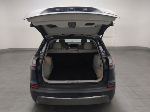 Used 2019 Jeep Cherokee Limited FWD image 29