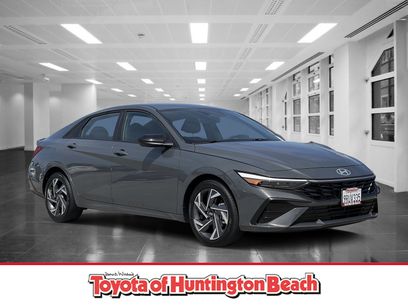 Used 2025 Hyundai Elantra Sport w/ Cargo Package