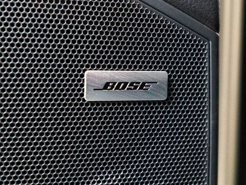 Certified 2025 Porsche Cayenne AWD/4WD image 21