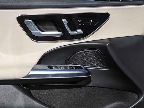 Certified 2025 Mercedes-Benz E 350 4MATIC Sedan image 21