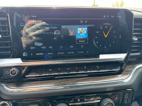 Used 2023 Chevrolet Silverado 1500 RST AWD/4WD image 28