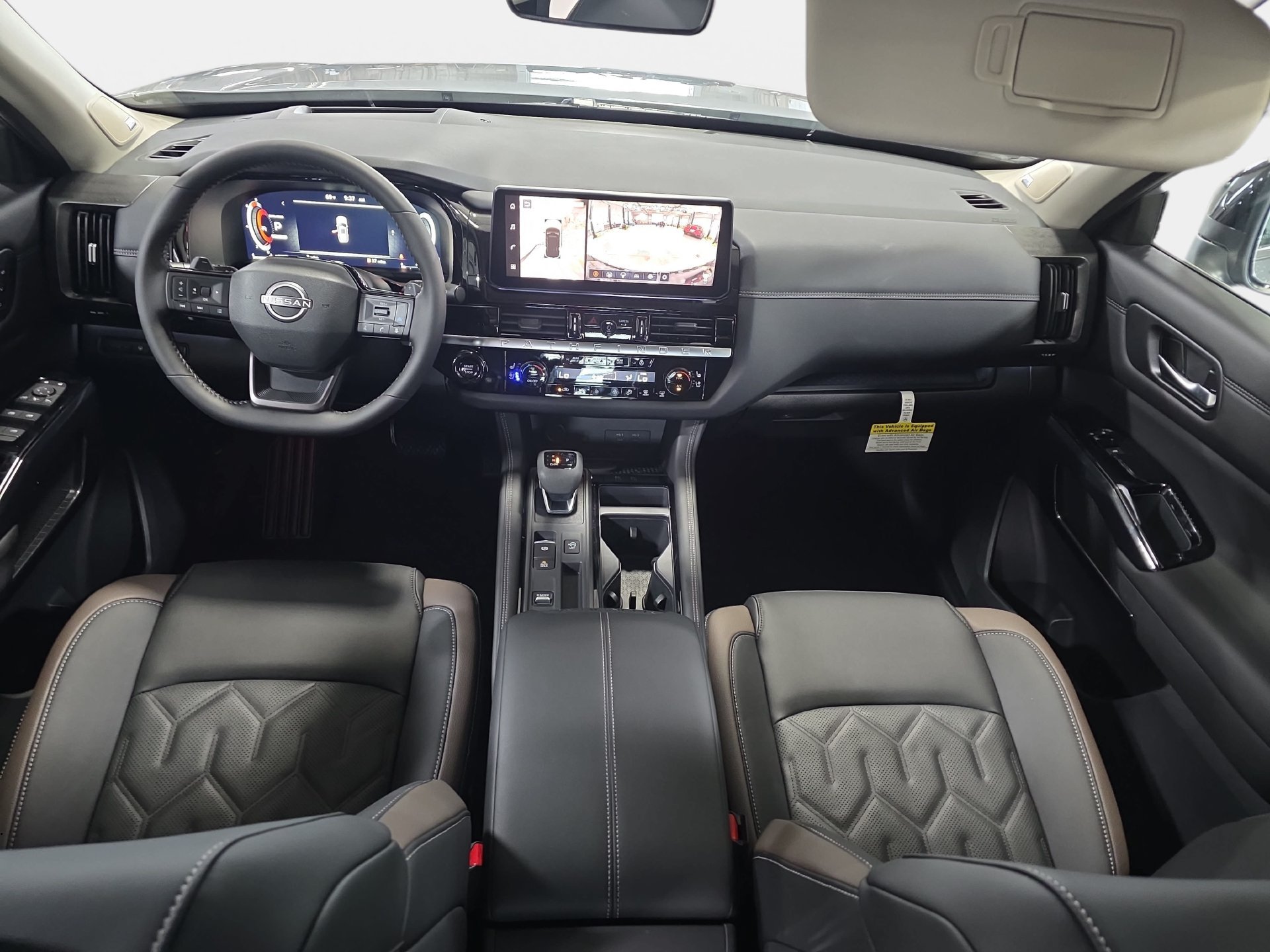 New 2026 Nissan Pathfinder Platinum FWD image 9