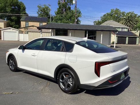 Used 2025 Kia K4 FWD image 7